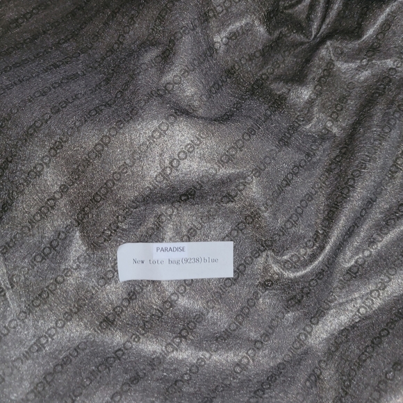 ONEODDBIRD The Lorikeet Saffiano Leather Handbag RED/YELLOW, BENEFITS AUTISM NWT - Picture 4 of 9